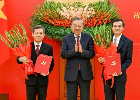 Đồng chí Đoàn Minh Huấn giữ chức Giám đốc Học viện Chính trị Quốc gia Hồ Chí Minh