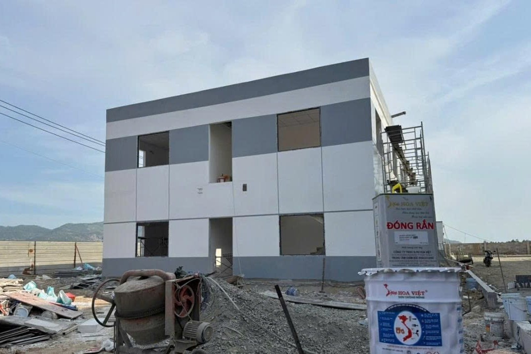 Gạch không nung - Xu hướng vật liệu xanh
và giải pháp hệ sơn thông minh Hoa Việt cho công trình bền vững