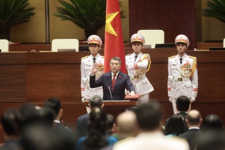 Thủ tướng Chính phủ Lê Minh Hưng tuyên thệ nhậm chức