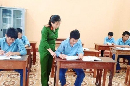 Bàn về biện pháp giáo dục tại trường giáo dưỡng theo luật tư pháp người chưa thành niên