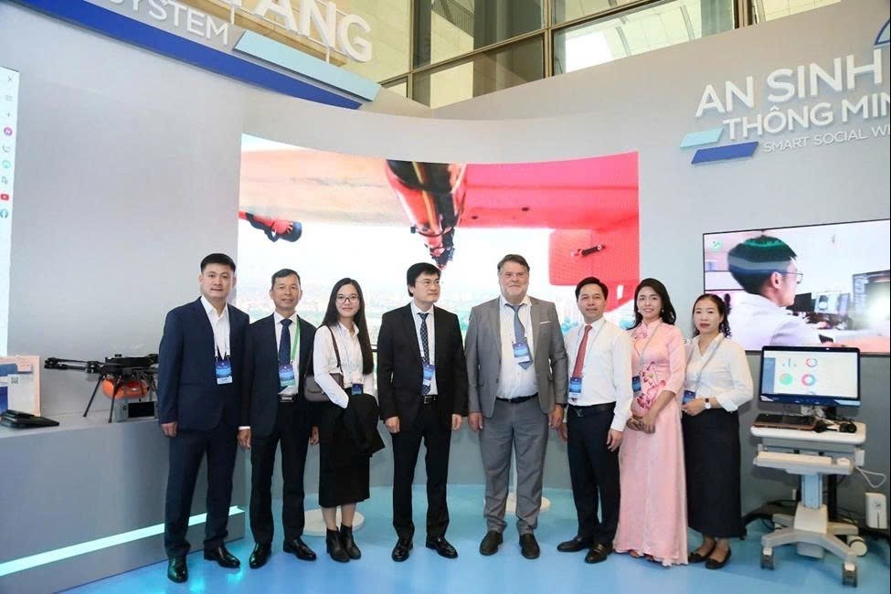 Telehealth, AI, Drone: Những công nghệ nổi bật của Bệnh viện Đa khoa Đức Giang tại Hội nghị Quy hoạch Thủ đô