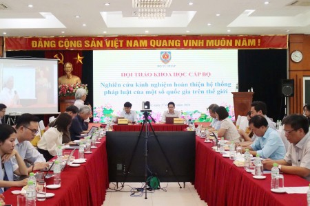 Kinh nghiệm quốc tế trong hoàn thiện hệ thống pháp luật