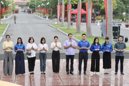 Tạp chí Dân chủ và Pháp luật tổ chức các hoạt động tri ân nhân kỷ niệm 79 năm Ngày Thương binh - Liệt sĩ