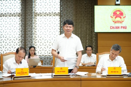 Khẩn trương chỉnh lý báo cáo, kết quả tổng rà soát hệ thống văn bản quy phạm pháp luật sau thẩm định