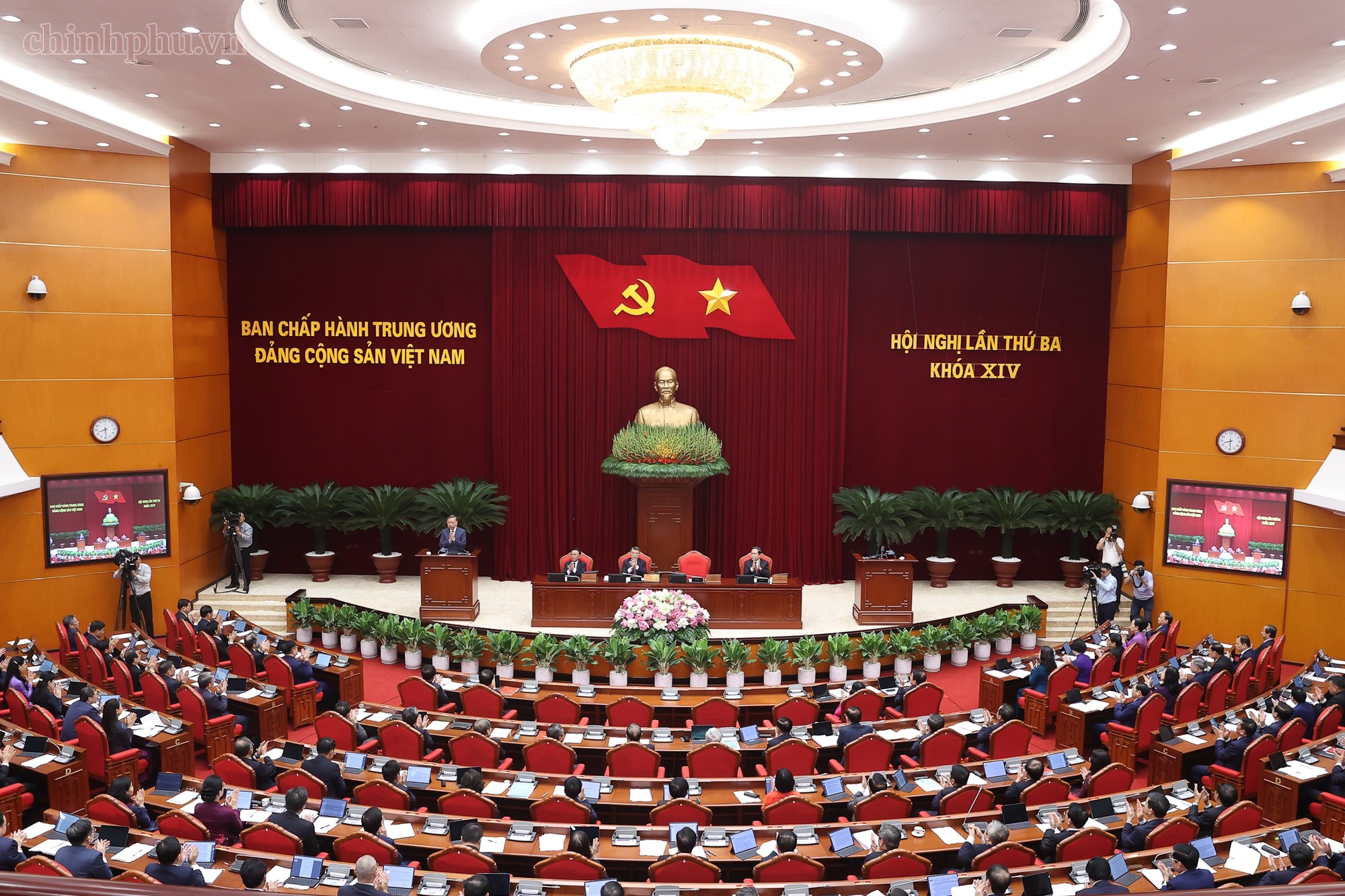 Rà soát văn bản quy phạm pháp luật bảo đảm phù hợp các nghị quyết, kết luận của Hội nghị Trung ương 3 khóa XIV