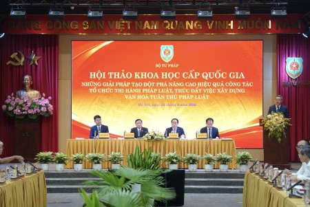 Phó Thủ tướng Lê Tiến Châu: Tạo môi trường để người dân, doanh nghiệp "dễ làm đúng, muốn làm đúng" pháp luật